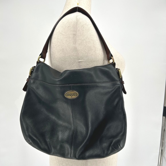 Fossil Explorer Foldover Slouchy Black Leather Shoulder Bag Crossbody Zip Bottom - Picture 1 of 11